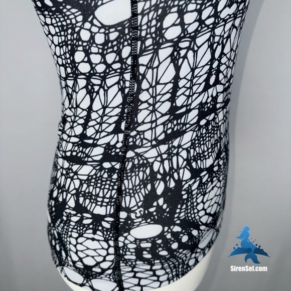 1057 lululemon Cool Racerback - Size 2 - White Black Glacier Lace - Picture 10 of 13